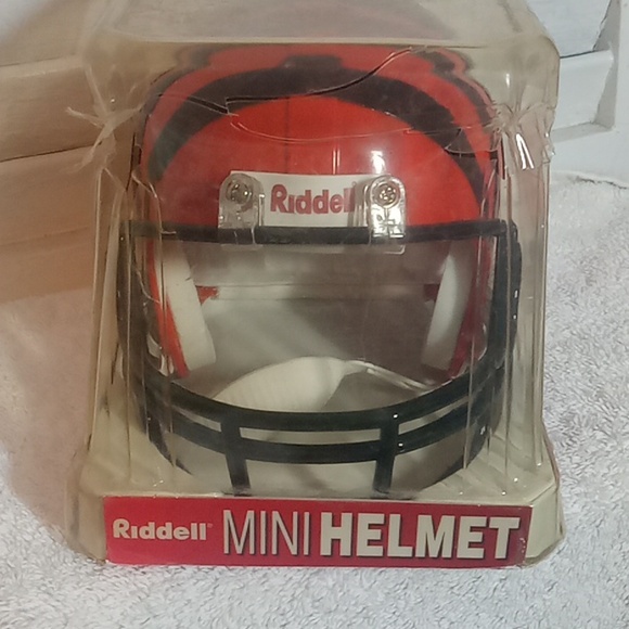 NIP☆ NFL Riddell Mini Helmet - Picture 2 of 4